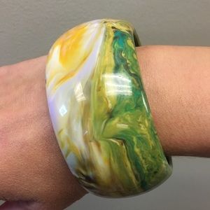 Bangle bracelet